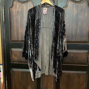 Johnny Was lg silk rayon kimono